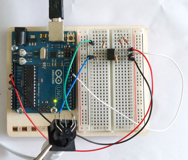 Arduino circuit photo.